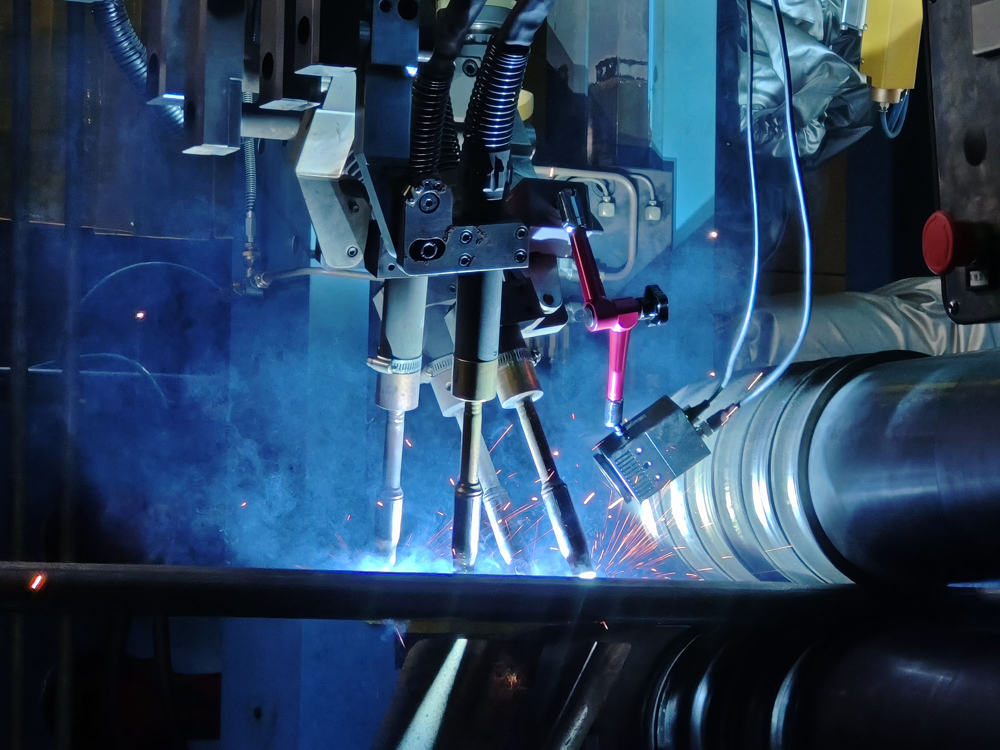 從“盲焊”到“智焊”——焊接監測的視覺革命 從“盲焊”到“智焊”——焊接監測的視覺革命